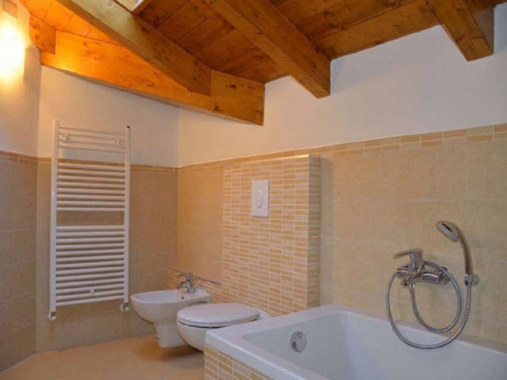 Appartamento Vista Lago - Betta Lezzeno Ngoại thất bức ảnh