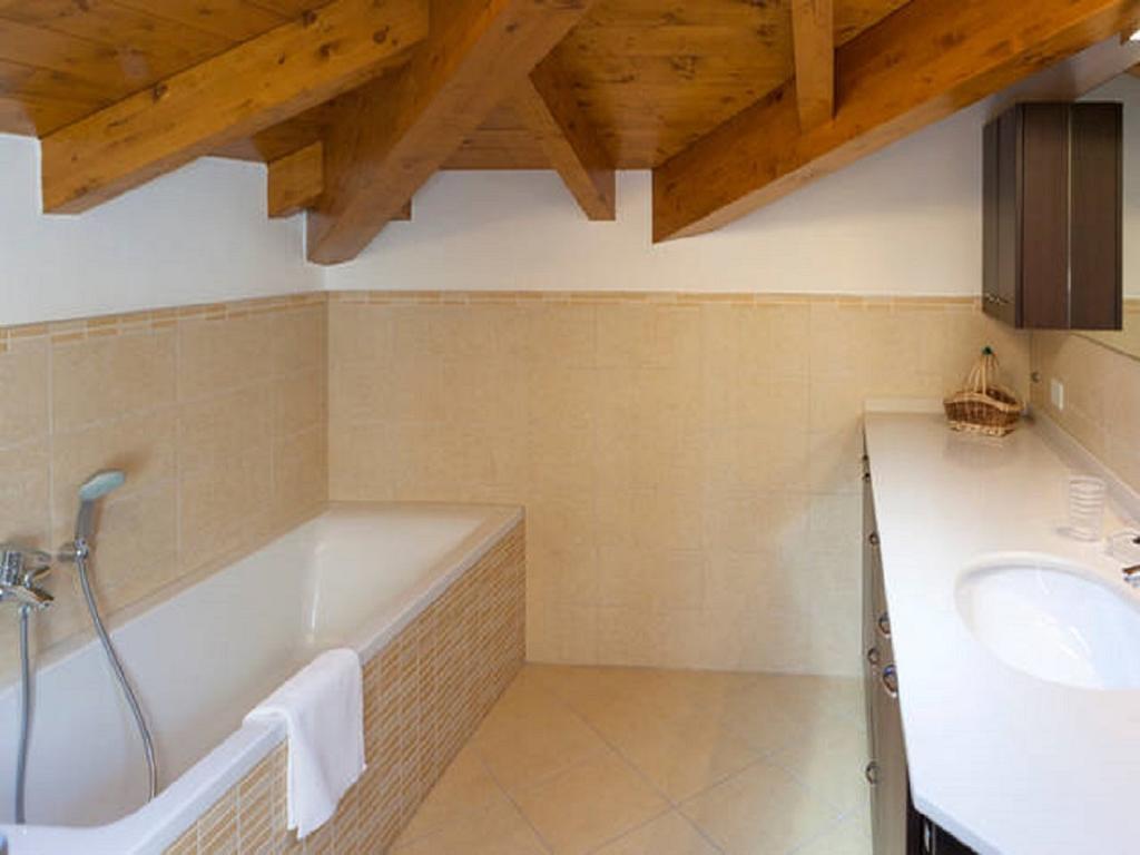 Appartamento Vista Lago - Betta Lezzeno Ngoại thất bức ảnh