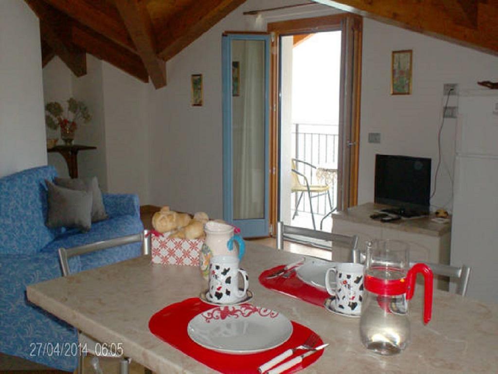 Appartamento Vista Lago - Betta Lezzeno Ngoại thất bức ảnh